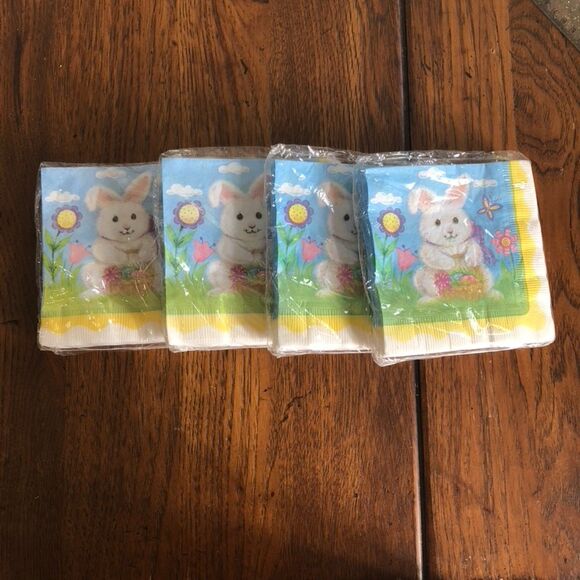 Vintage DesignWare Bunny Beverage Napkins 4 packs of 24 NWT Easter - Picture 2 of 4